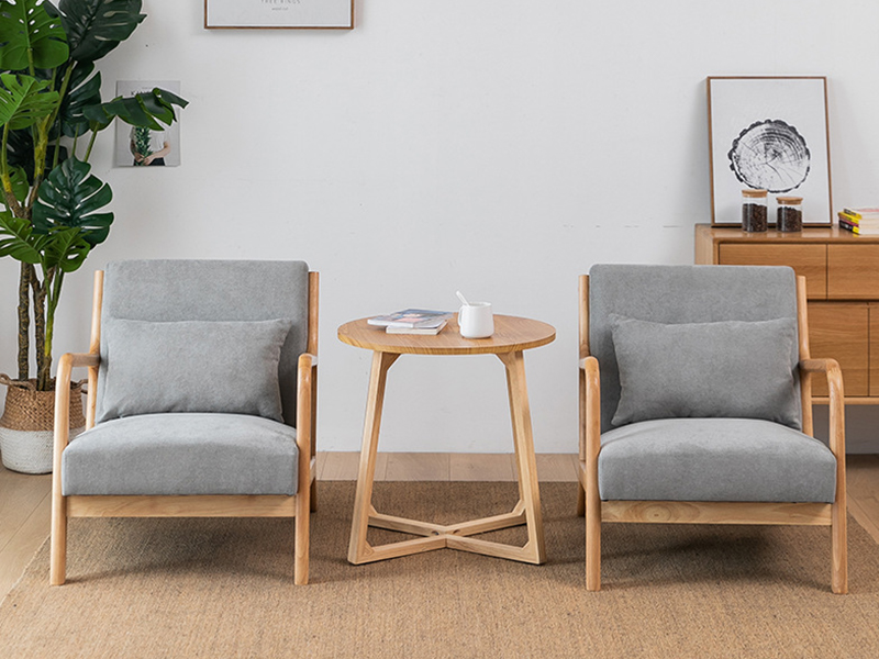 Modernong upuan ng katad-feel na may mga braso sa kahoy, upuan ng sala, panloob na kasangkapan sa YQ-K2001